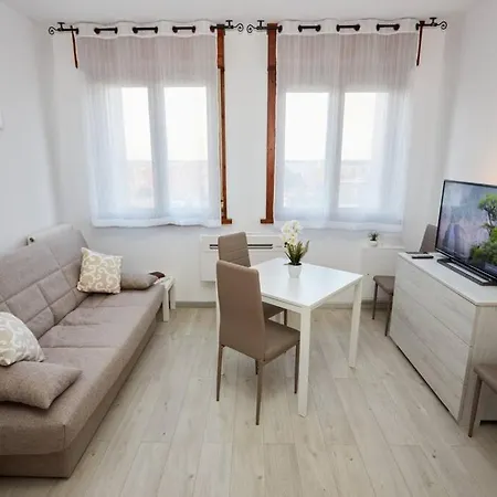 Studio Con Vista ,,15Min Walk Fiera Pordenone,, بوردينوني